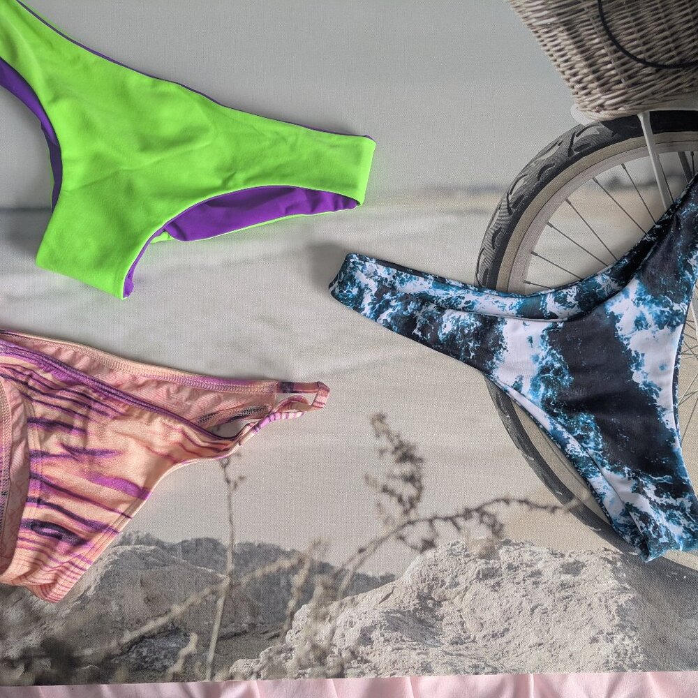 3 Bikini bottoms